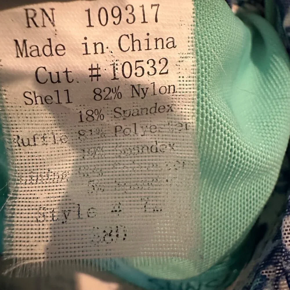 SUNSETS WOMENS BLUE TANKINI BATHING SUIT TOP 38D
